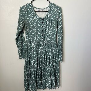 Women's Green Floral Long-Sleeve Tiered Button Dress